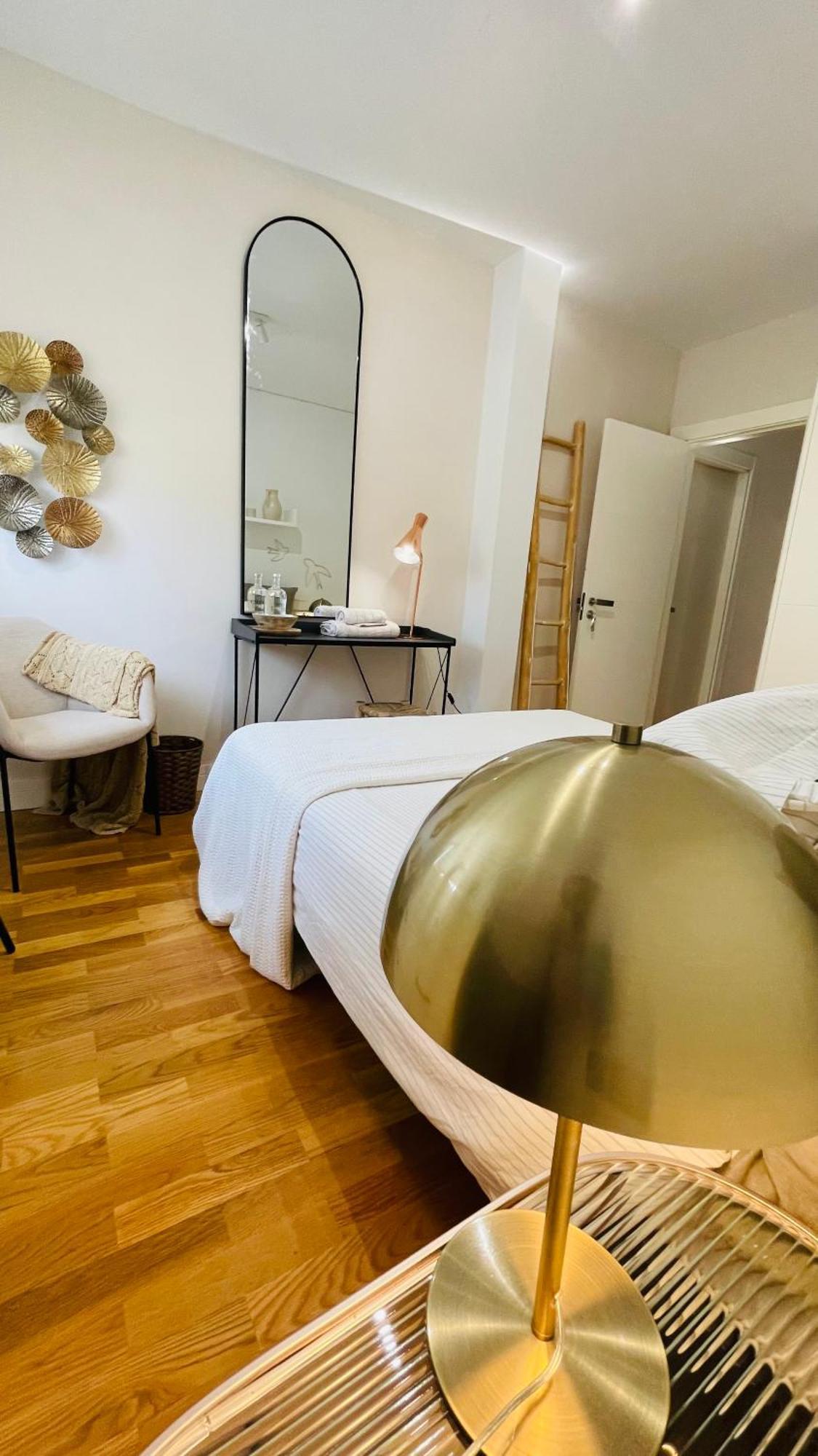 Estilosa Casa Golf Lägenhet Gorraiz Exteriör bild